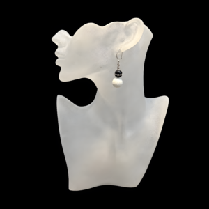 Black onyx and white agate earrings