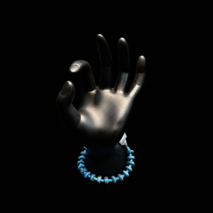 Donut-shaped artisan glass beads bracelet blue